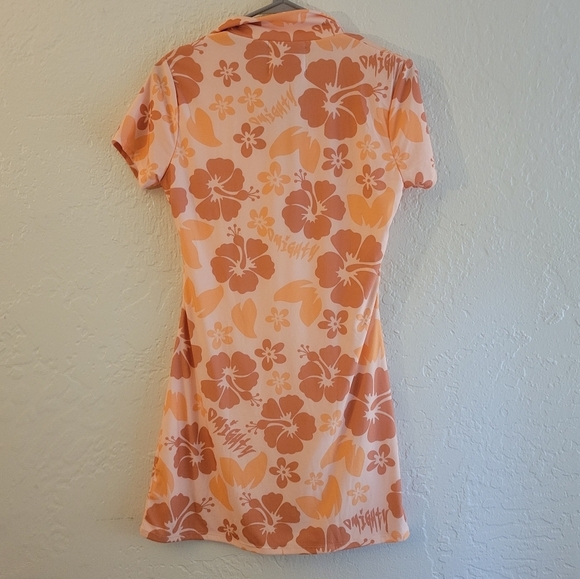 Omighty Hibiscus Collared Dress Size Large NWT - Picture 3 of 5